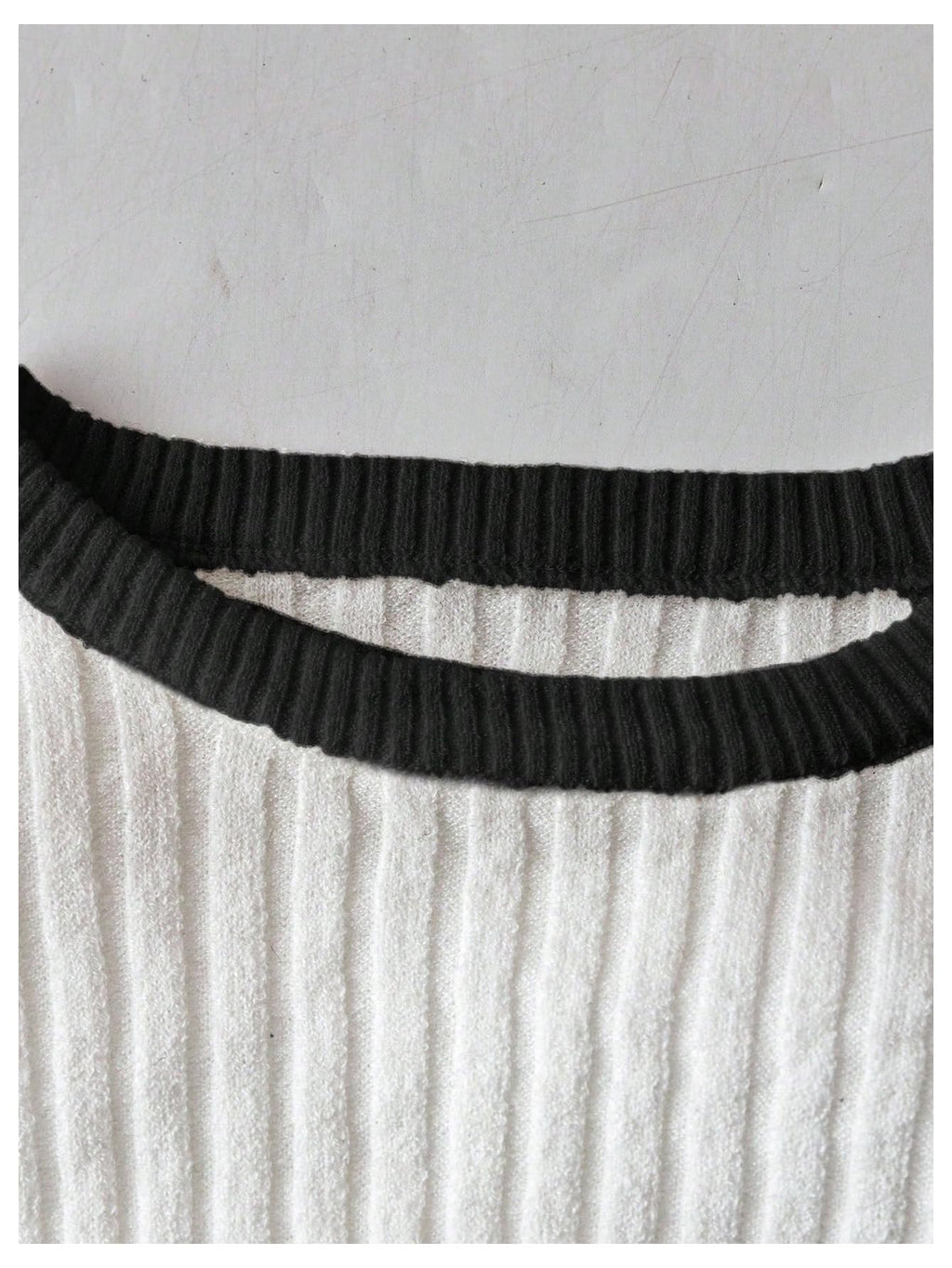 Verdusa Women's Old Money Short Sweater Wrap Slit Pullovers Fall Rib Knit Tops Black and White Large